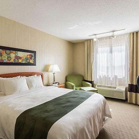 Quality Inn Marshall Mn Near University Екстер'єр фото