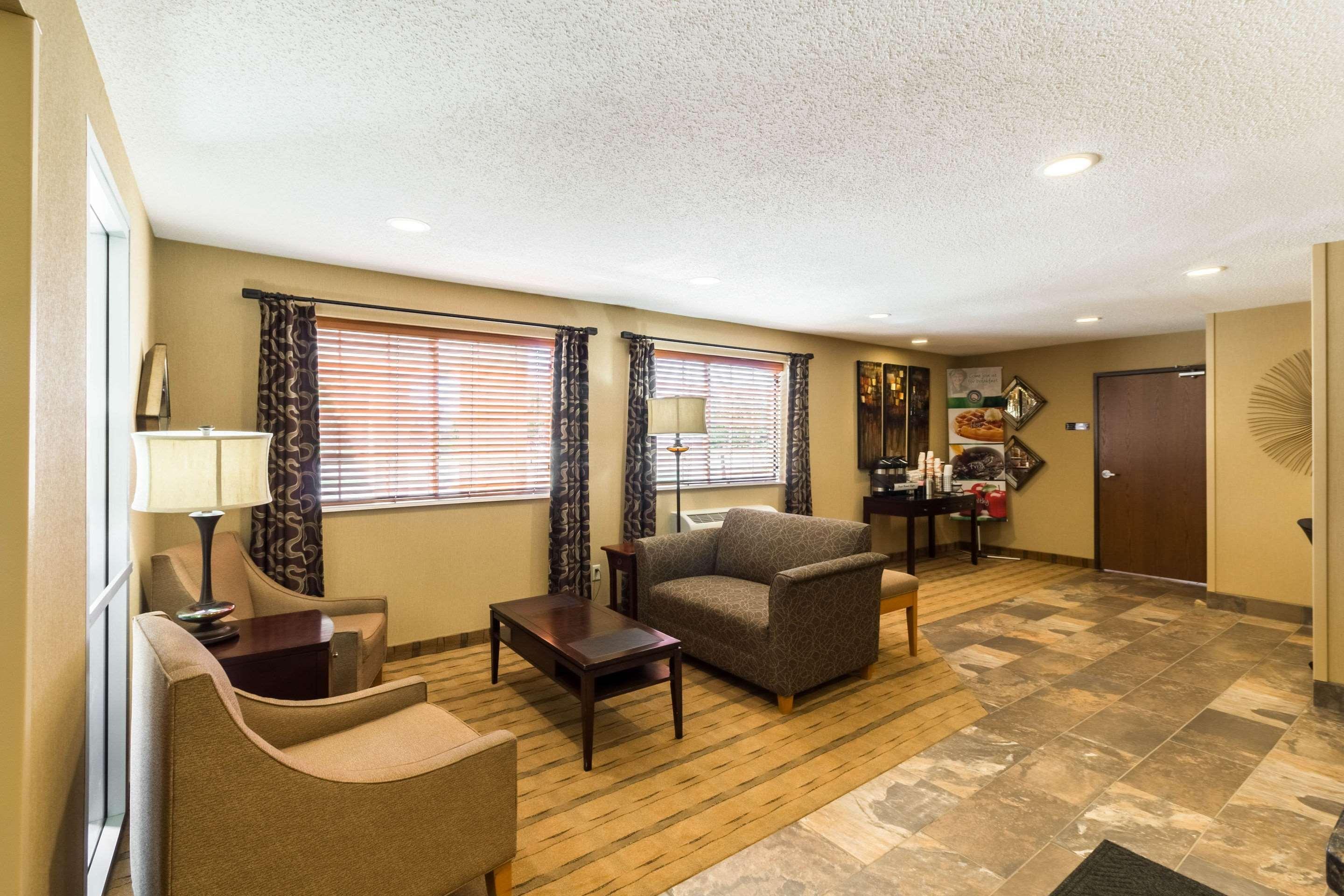 Quality Inn Marshall Mn Near University Екстер'єр фото