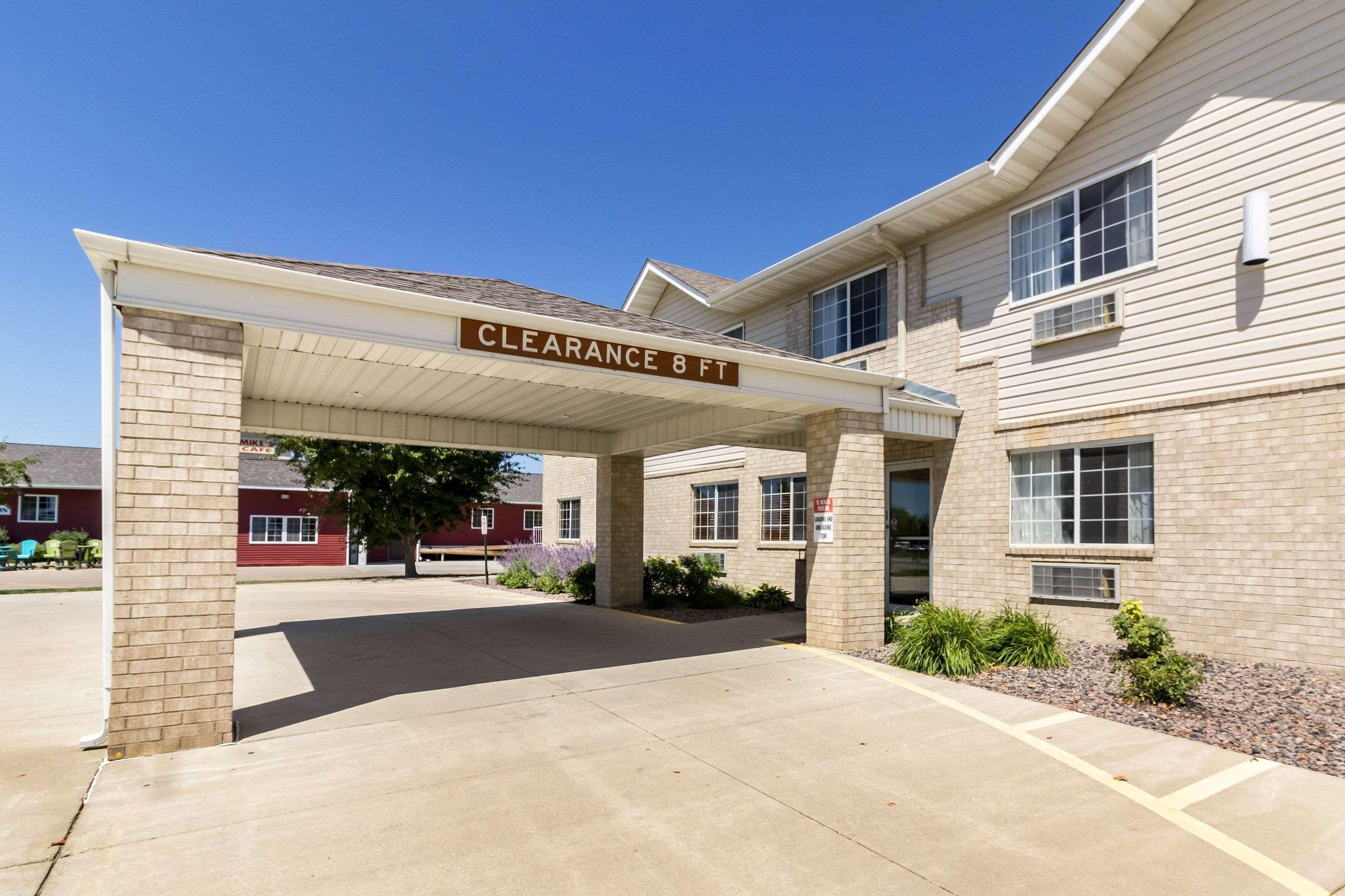 Quality Inn Marshall Mn Near University Екстер'єр фото