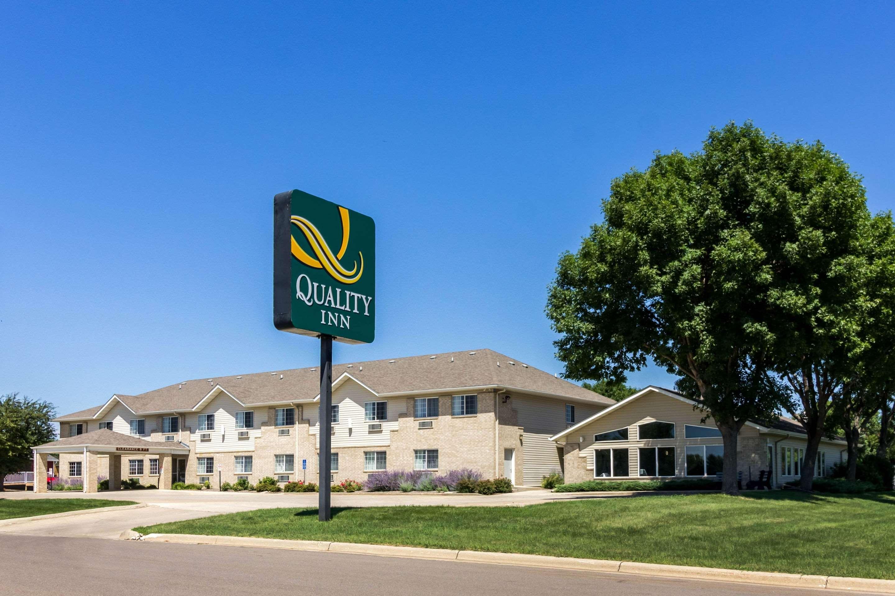 Quality Inn Marshall Mn Near University Екстер'єр фото
